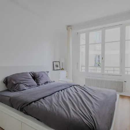 Charming Cosy- 1br 4p -tour Eiffel Apartment *